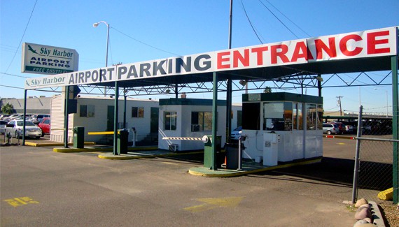 phoenixairportparkingsign